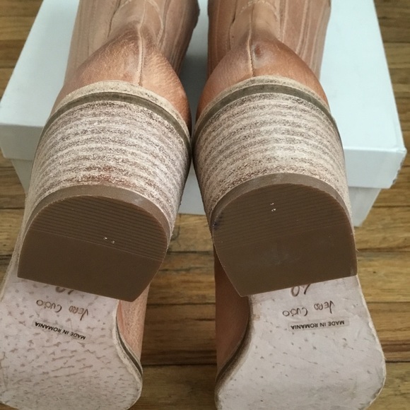 NIB Caria Italian Leather boots - Picture 10 of 14